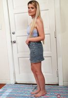 ATK Natural & Hairy: Riley Rose (Riley Rose pinches nipples and tugs pubes)